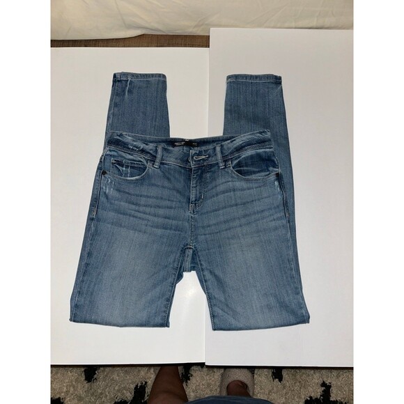 VERA WANG SIMPLY VERA Skinny Women 4 Blue Jeans Stretchy 5 Pocket - Picture 2 of 6
